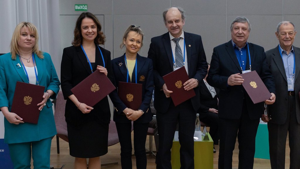 Конференция «Вселенная белого медведя: Арктические экосистемы» стартовала в Москве и на Чукотке Конференция «Вселенная белого медведя: Арктические экосистемы» стартовала в Москве и на Чукотке